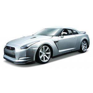 Bburago 1:18 2009 Nissan GT-R Metallic Silver