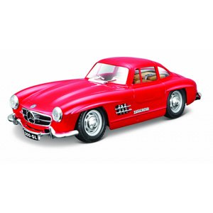 Bburago 1:24 Mercedes Benz 300SL Red