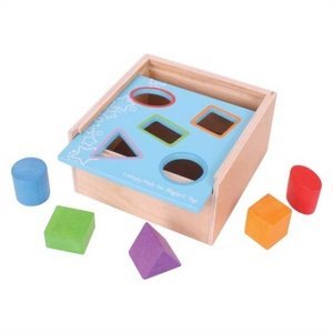Bigjigs Toys Dřevěná motorická vhazovací hračka Krabička s tvary