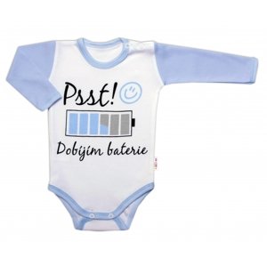 Body dlouhý rukáv s vtipným textem Baby Nellys, Psst! Dobíjím baterie, kluk Velikost koj. oblečení: 74 (6-9m)