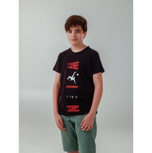 Chlapecké triko - Winkiki WTB 01792, černá/ červený nápis/ 020 Barva: Černá, Velikost: 152
