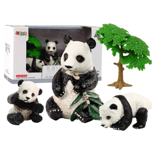 mamido  Panda s větvičkou eukalyptu a mláďaty