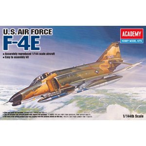 Model Kit letadlo 12605 - F-4E (1: 144)