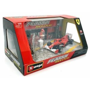 Bburago 1:32 Ferrari Race&Play hrací set s příslušenstvím