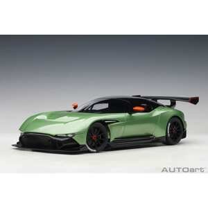 1:18 Aston Martin Vulcan (Apple Tree Green Metallic) - AUTOART - 70263
